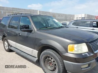 2005 Ford Expedition Special Service with VIN 1FMPU15545LA64184, listed as a IAAI auction lot 42535728 with 190,389 mi miles and . Bid and sale history available at DreamBid. Image 6.