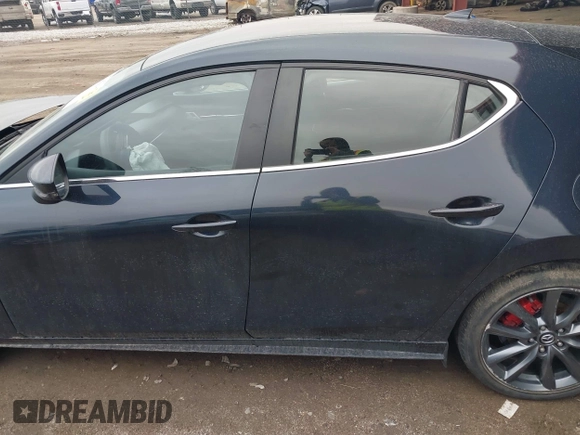 2019 Mazda 3 with VIN JM1BPALMXK1108549, listed as a IAAI auction lot 41943137 with 54,104 mi miles and . Bid and sale history available at DreamBid. Image 14.