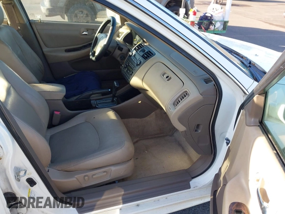 2002 Honda Accord EX z VIN 1HGCG16522A024557, wystawiony jako IAAI lot #41525344 z przebiegiem 219 786 mil mil oraz . Historia ofert i sprzedaży dostępna na DreamBid. Obrazek 5.