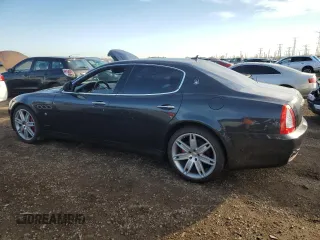 2009 Maserati Quattroporte z VIN ZAMJK39A290046644, wystawiony jako Copart lot #77969144 z przebiegiem 87 355 mil mil oraz Czysty tytuł • Clean title. Historia ofert i sprzedaży dostępna na DreamBid. Obrazek 2.