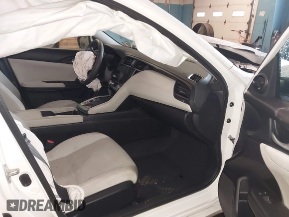 2019 Honda Insight EX z VIN 19XZE4F52KE004774, wystawiony jako IAAI lot #41855502 z przebiegiem 114 797 mil mil oraz . Historia ofert i sprzedaży dostępna na DreamBid. Obrazek 5.