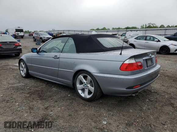 2005 BMW 3 Series 325Ci with VIN WBABW33425PL36431, listed as a Copart auction lot 55774905 with 82,530 mi miles and Salvage title. Bid and sale history available at DreamBid. Image 2.