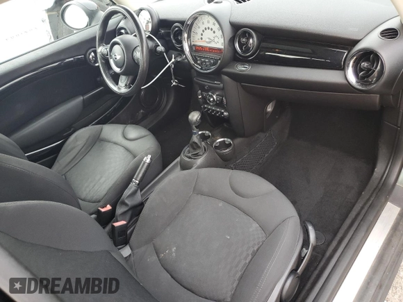 2012 MINI Hardtop with VIN WMWSU3C51CT259005, listed as a Copart auction lot 60710015 with 84,218 mi miles and Salvage title. Bid and sale history available at DreamBid. Image 8.