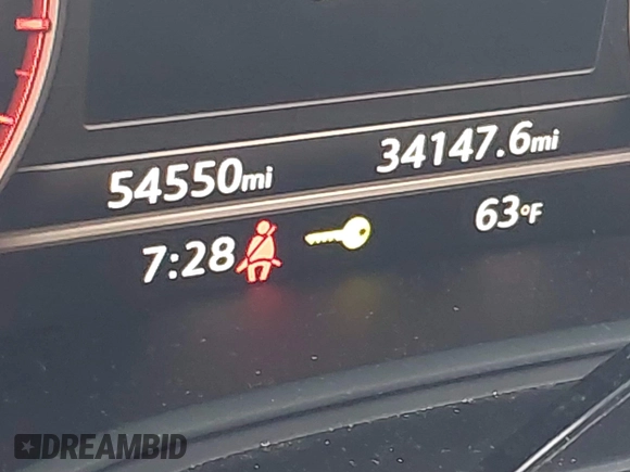 2018 Audi Q5 Premium Plus z VIN WA1BNAFY6J2214696, wystawiony jako IAAI lot #42350132 z przebiegiem 54 550 mil mil oraz . Historia ofert i sprzedaży dostępna na DreamBid. Obrazek 7.