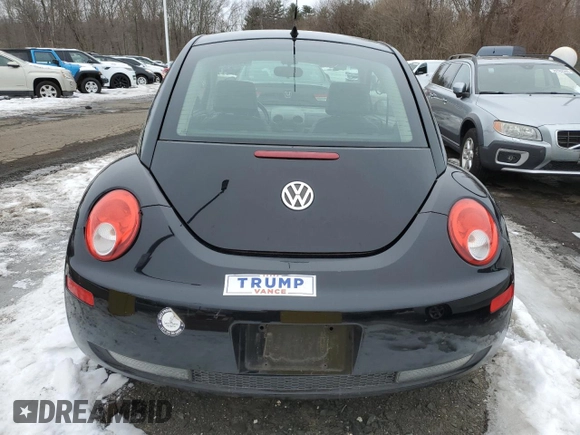 2009 Volkswagen Beetle S с VIN 3VWPG31C99M511640, выставлен на аукционе Copart как лот 44953095 с пробегом 154 694 миль миль и Списание • Salvage title. История ставок и продаж доступна на DreamBid. Изображение 6.