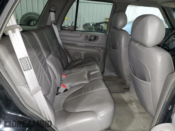 2001 GMC Jimmy SLE with VIN 1GKDT13WX12162484, listed as a Copart auction lot 46393385 with 0 mi miles and Salvage Title. Bid and sale history available at carsss.com. Image 12.
