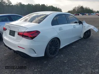 2021 Mercedes-Benz A 35 AMG z VIN W1K3G5BB6MJ307912, wystawiony jako IAAI lot #41804931 z przebiegiem 78 532 mil mil oraz . Historia ofert i sprzedaży dostępna na DreamBid. Obrazek 4.