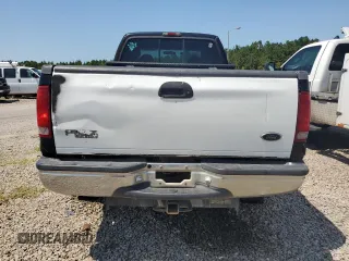 2000 Ford F-350 XL with VIN 1FTSW31F3YEB20854, listed as a Copart auction lot 61717865 with 209,288 mi miles and Salvage title. Bid and sale history available at DreamBid. Image 6.