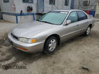 1996 Honda Accord EX с VIN 1HGCE6671TA003110, выставлен на аукционе Copart как лот 60751665 с пробегом 129 984 миль миль и Чистый • Clean title. История ставок и продаж доступна на DreamBid. Изображение 1.
