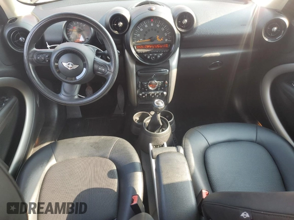 2015 MINI Countryman with VIN WMWZB3C57FWM32842, listed as a Copart auction lot 60295365 with 105,438 mi miles and Clean title. Bid and sale history available at DreamBid. Image 8.