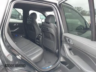 2022 BMW X5 sDrive40i with VIN 5UXCR4C07N9M28669, listed as a IAAI auction lot 41543581 with 59,497 mi miles. Bid and sale history available at carsss.com. Image 8.