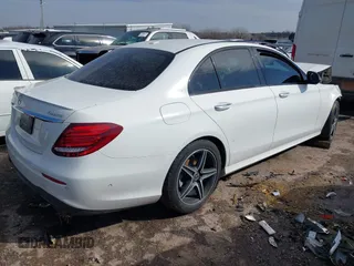 2019 Mercedes-Benz E-Class E 300 with VIN WDDZF4KB0KA581546, listed as a IAAI auction lot 41584704 with 86,014 mi miles. Bid and sale history available at carsss.com. Image 4.
