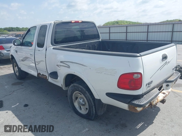 2000 Ford F-150 z VIN 2FTRX08W3YCA83858, wystawiony jako IAAI lot #42569957 z przebiegiem Nie podano mil oraz . Historia ofert i sprzedaży dostępna na DreamBid. Obrazek 3.