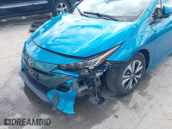 2017 Toyota Prius Plus with VIN JTDKARFP0H3052737, listed as a IAAI auction lot 42039680 with 117,593 mi miles and . Bid and sale history available at DreamBid. Image 6.