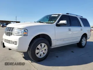 2013 Lincoln Navigator z VIN 5LMJJ2H50DEL08848, wystawiony jako Copart lot #80376764 z przebiegiem 182 163 mil mil oraz Czysty tytuł • Clean title. Historia ofert i sprzedaży dostępna na DreamBid. Obrazek 1.