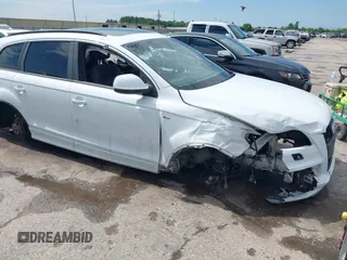 2015 Audi Q7 Prestige with VIN WA1WMAFE9FD023781, listed as a IAAI auction lot 42453124 with Not provided miles and . Bid and sale history available at DreamBid. Image 1.