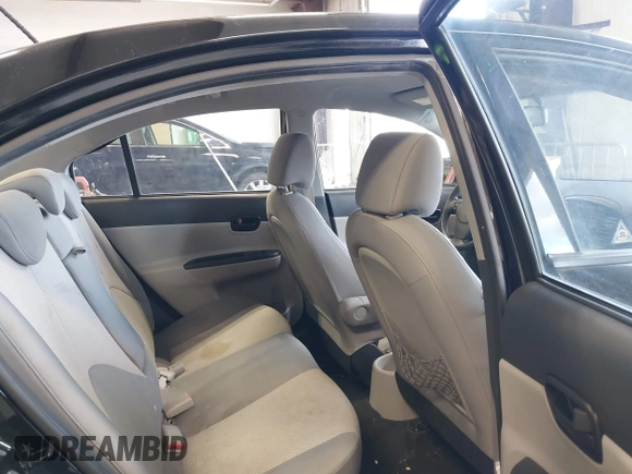 2011 Hyundai Accent GLS z VIN KMHCN4AC1BU620314, wystawiony jako IAAI lot #42228847 z przebiegiem 144 313 mil mil oraz . Historia ofert i sprzedaży dostępna na DreamBid. Obrazek 8.