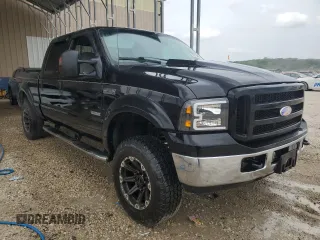 2006 Ford F-250 XL z VIN 1FTSW21P66EA29769, wystawiony jako Copart lot #56728845 z przebiegiem Nie podano mil oraz Szkoda całkowita • Salvage title. Historia ofert i sprzedaży dostępna na DreamBid. Obrazek 4.