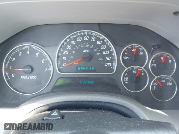 2005 GMC Envoy SLT with VIN 1GKDS13SX52144959, listed as a IAAI auction lot 41968495 with 238,199 mi miles. Bid and sale history available at carsss.com. Image 7.