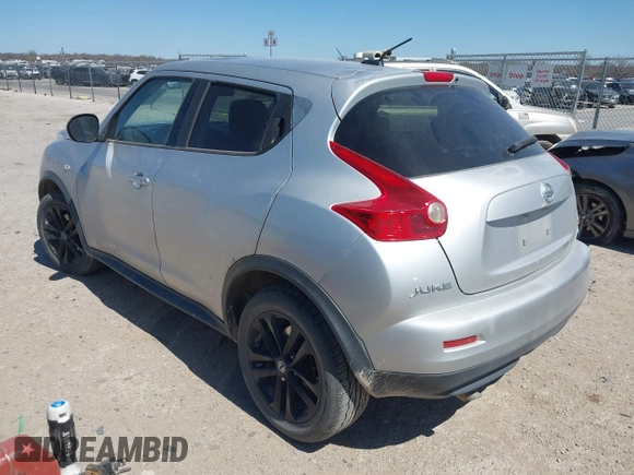 2014 Nissan Juke S with VIN JN8AF5MRXET358113, listed as a IAAI auction lot 41849575 with 137,809 mi miles. Bid and sale history available at carsss.com. Image 3.
