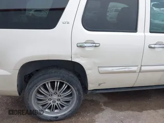 2008 Chevrolet Tahoe LTZ z VIN 1GNFK13018R177922, wystawiony jako IAAI lot #41526809 z przebiegiem 226 636 mil mil oraz . Historia ofert i sprzedaży dostępna na DreamBid. Obrazek 6.