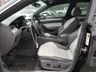 2019 Volkswagen Arteon SEL R-Line z VIN WVWSR7AN3KE029418, wystawiony jako Copart lot #38173583 z przebiegiem 59 960 mil mil oraz . Historia ofert i sprzedaży dostępna na DreamBid. Obrazek 7.