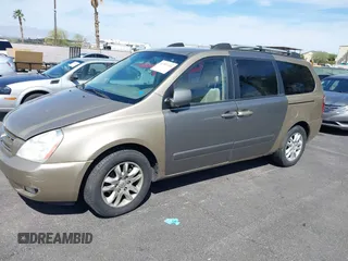 2006 Kia Sedona LX with VIN KNDMB233X66069684, listed as a IAAI auction lot 41997424 with 191,982 mi miles. Bid and sale history available at carsss.com. Image 6.