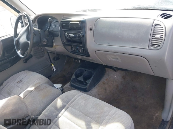 1997 Ford Ranger XLT z VIN 1FTCR10A0VPB38301, wystawiony jako IAAI lot #41490068 z przebiegiem 161 626 mil mil oraz . Historia ofert i sprzedaży dostępna na DreamBid. Obrazek 5.