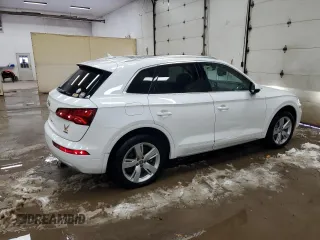 2019 Audi Q5 Premium with VIN WA1ANAFY1K2023149, listed as a Copart auction lot 44826405 with 70,060 mi miles and Clean title. Bid and sale history available at DreamBid. Image 3.