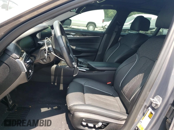 2020 BMW 5 Series M550i xDrive with VIN WBAJS7C08LCD82431, listed as a Copart auction lot 59518835 with 33,184 mi miles and Salvage title. Bid and sale history available at DreamBid. Image 7.