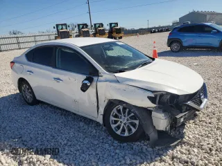 2018 Nissan Sentra SV with VIN 3N1AB7AP0JY257205, listed as a Copart auction lot 41929065 with 47,649 mi miles and Salvage Title. Bid and sale history available at DreamBid. Image 4.