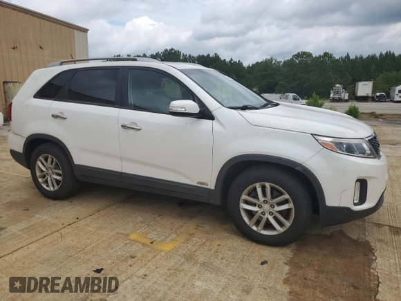 2015 Kia Sorento LX with VIN 5XYKTCA69FG562664, listed as a Copart auction lot 63301385 with 156,729 mi miles and Clean title. Bid and sale history available at DreamBid. Image 4.