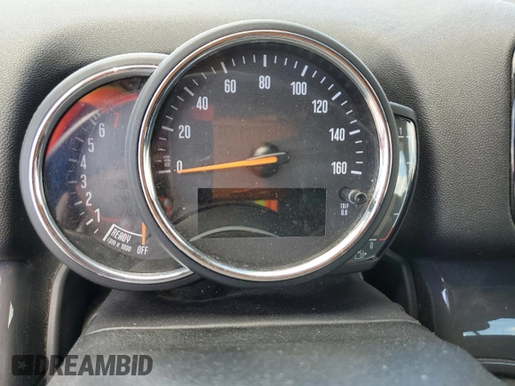 2019 MINI Countryman Cooper with VIN WMZYS7C52K3F45408, listed as a Copart auction lot 59002535 with Not provided miles and Salvage title. Bid and sale history available at DreamBid. Image 9.