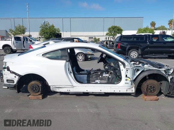 2015 Lexus RC F with VIN JTHHP5BC3F5004492, listed as a IAAI auction lot 42380194 with Not provided miles and . Bid and sale history available at DreamBid. Image 13.