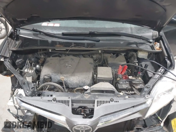 2018 Toyota Sienna XLE Auto Access Seat with VIN 5TDYZ3DC1JS960019, listed as a IAAI auction lot 41491992 with 128,021 mi miles. Bid and sale history available at carsss.com. Image 10.