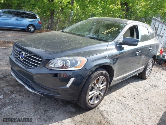 2016 Volvo XC60 T5 Platinum with VIN YV4612RMXG2844146, listed as a IAAI auction lot 42109135 with 98,400 mi miles. Bid and sale history available at carsss.com. Image 22.