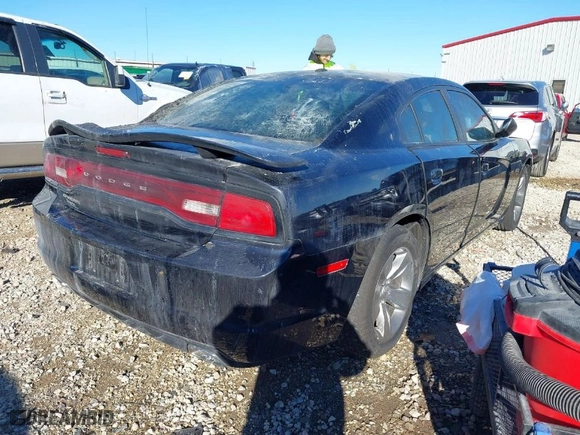 2012 Dodge Charger SE with VIN 2C3CDXBG3CH215591, listed as a IAAI auction lot 40900747 with 1 mi miles. Bid and sale history available at carsss.com. Image 4.
