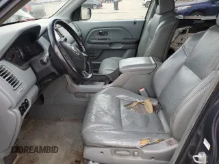 2005 Honda Pilot EX-L z VIN 2HKYF18735H551087, wystawiony jako Copart lot #53953665 z przebiegiem Nie podano mil oraz Szkoda całkowita • Salvage title. Historia ofert i sprzedaży dostępna na DreamBid. Obrazek 7.