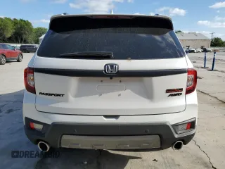 2023 Honda Passport TrailSport with VIN 5FNYF8H6XPB026464, listed as a Copart auction lot 52736395 with 14,281 mi miles and Salvage title. Bid and sale history available at DreamBid. Image 6.