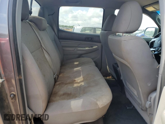 2015 Toyota Tacoma with VIN 5TFLU4EN3FX129797, listed as a Copart auction lot 57226925 with 277,803 mi miles and Clean title. Bid and sale history available at DreamBid. Image 10.