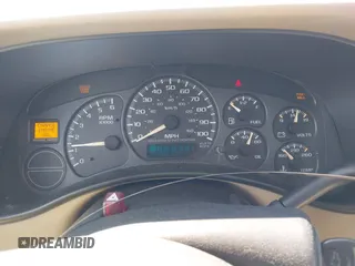 2002 Chevrolet Suburban LS z VIN 3GNEC16Z22G199485, wystawiony jako IAAI lot #41957709 z przebiegiem 252 177 mil mil oraz . Historia ofert i sprzedaży dostępna na DreamBid. Obrazek 7.