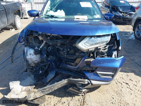 2019 Nissan Rogue SL with VIN 5N1AT2MT8KC754045, listed as a IAAI auction lot 41274957 with 86,781 mi miles. Bid and sale history available at carsss.com. Image 12.