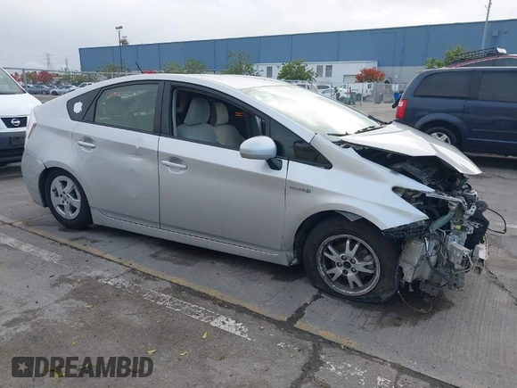 2010 Toyota Prius II with VIN JTDKN3DUXA0005068, listed as a IAAI auction lot 40957815 with 185,482 mi miles. Bid and sale history available at carsss.com. Image 1.