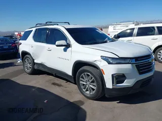 2023 Chevrolet Traverse LT Cloth z VIN 1GNERGKW4PJ130588, wystawiony jako IAAI lot #41883308 z przebiegiem 78 792 mil mil oraz . Historia ofert i sprzedaży dostępna na DreamBid. Obrazek 1.