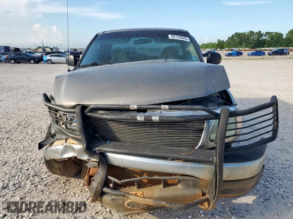 2002 Ford F-150 XL with VIN 1FTRF17232NB22280, listed as a Copart auction lot 62170845 with 216,468 mi miles and Salvage title. Bid and sale history available at DreamBid. Image 5.