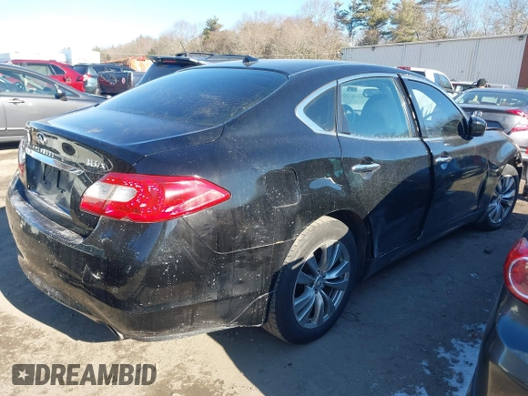 2013 Infiniti M with VIN JN1BY1AR3DM604485, listed as a IAAI auction lot 41296739 with 60,516 mi miles. Bid and sale history available at carsss.com. Image 4.