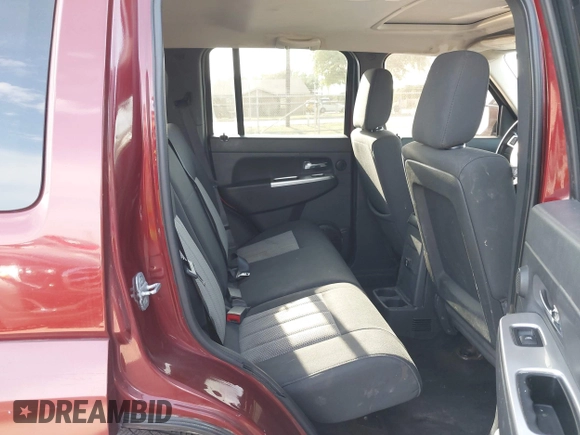 2009 Jeep Liberty Limited with VIN 1J8GP58K09W523504, listed as a IAAI auction lot 42075500 with 231,195 mi miles and . Bid and sale history available at carsss.com. Image 8.