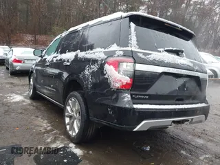 2019 Ford Expedition Platinum with VIN 1FMJU1MT5KEA25576, listed as a IAAI auction lot 40991021 with 44,446 mi miles. Bid and sale history available at carsss.com. Image 3.