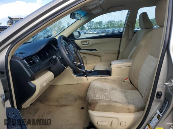 2017 Toyota Camry XLE z VIN 4T1BF1FK4HU426215, wystawiony jako Copart lot #55442755 z przebiegiem 100 850 mil mil oraz Szkoda całkowita • Salvage title. Historia ofert i sprzedaży dostępna na DreamBid. Obrazek 7.