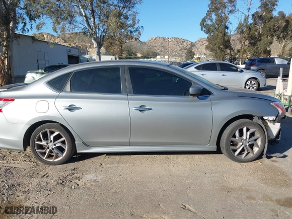 2013 Nissan Sentra SR with VIN 3N1AB7AP5DL666219, listed as a IAAI auction lot 41669972 with 205,718 mi miles. Bid and sale history available at carsss.com. Image 13.
